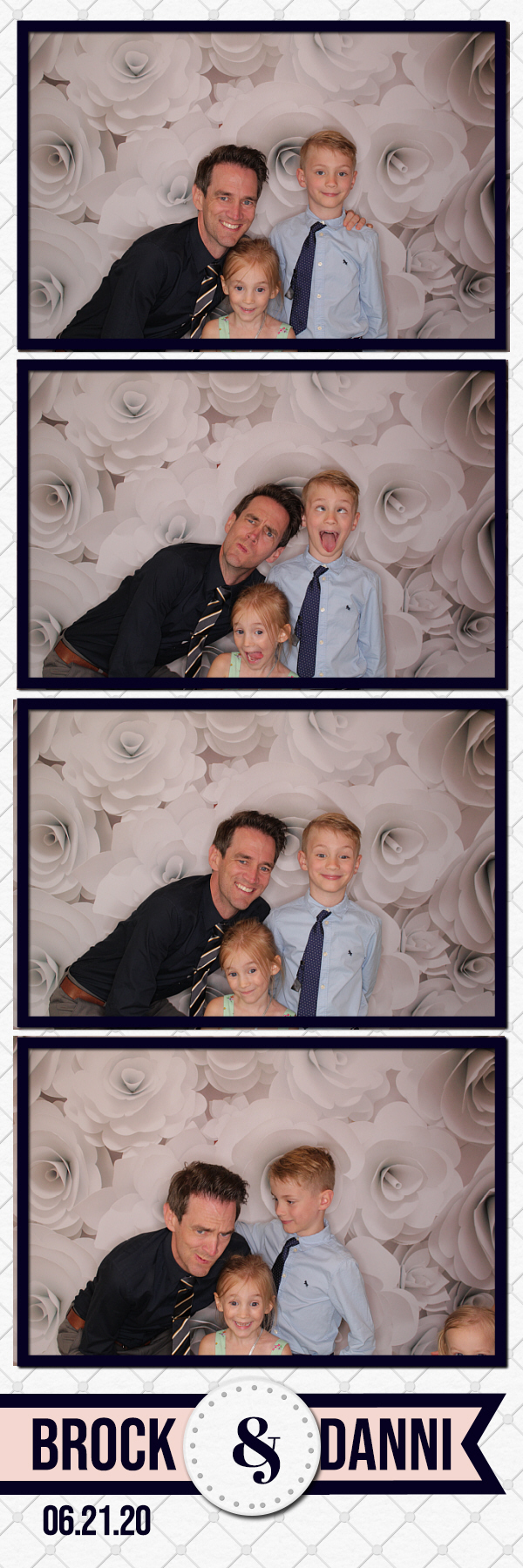 Danni and Brock’s Wedding | View more photos from the event at gallery.photoboothbillings.com/u/PhotoBoothBillings/Danni-and-Brock’s-Wedding